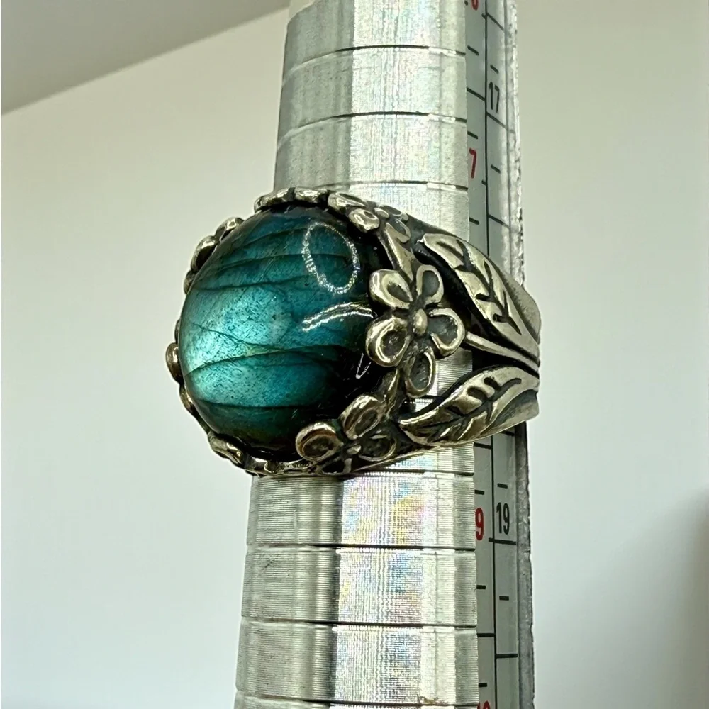 Sterling Silver Israel PZ Labradorite Floral Statement Ring – Size 8